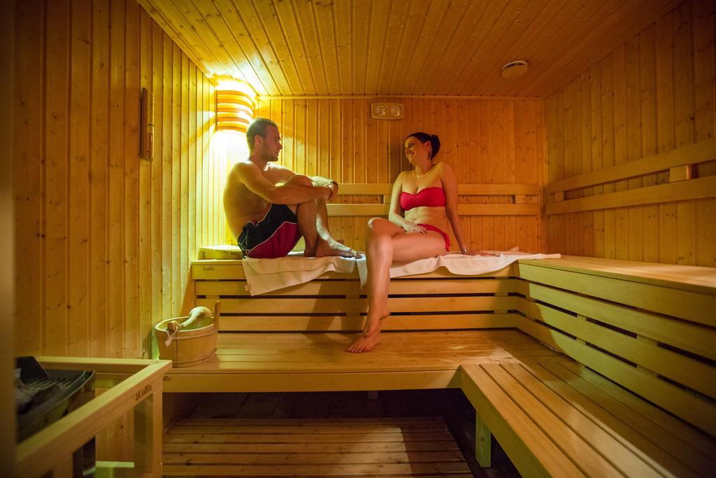 Erzsébet Nagy Szálloda Paks Exterior foto
