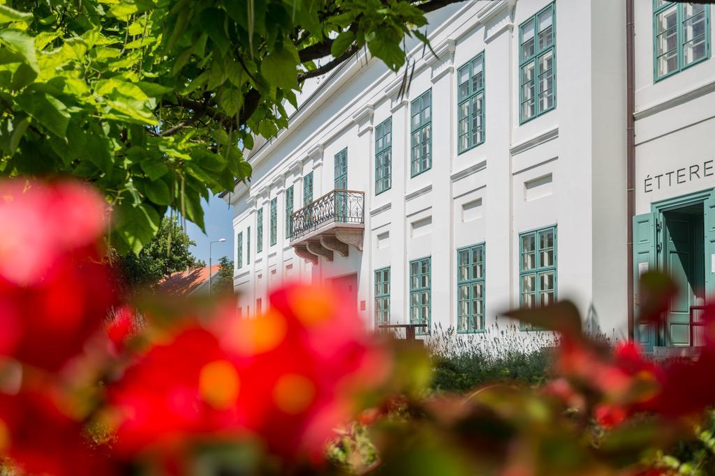 Erzsébet Nagy Szálloda Paks Exterior foto